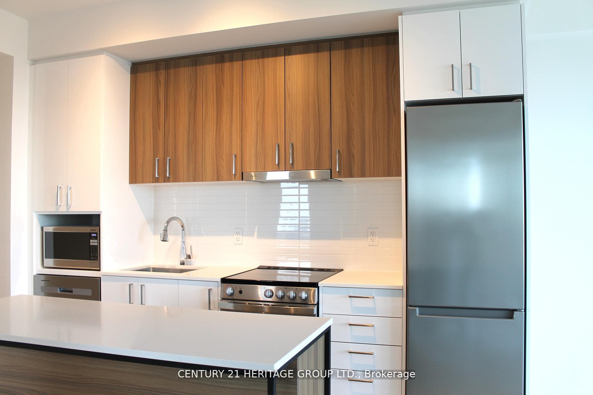 30 Upper Mall Way Unit A3410 photo 7