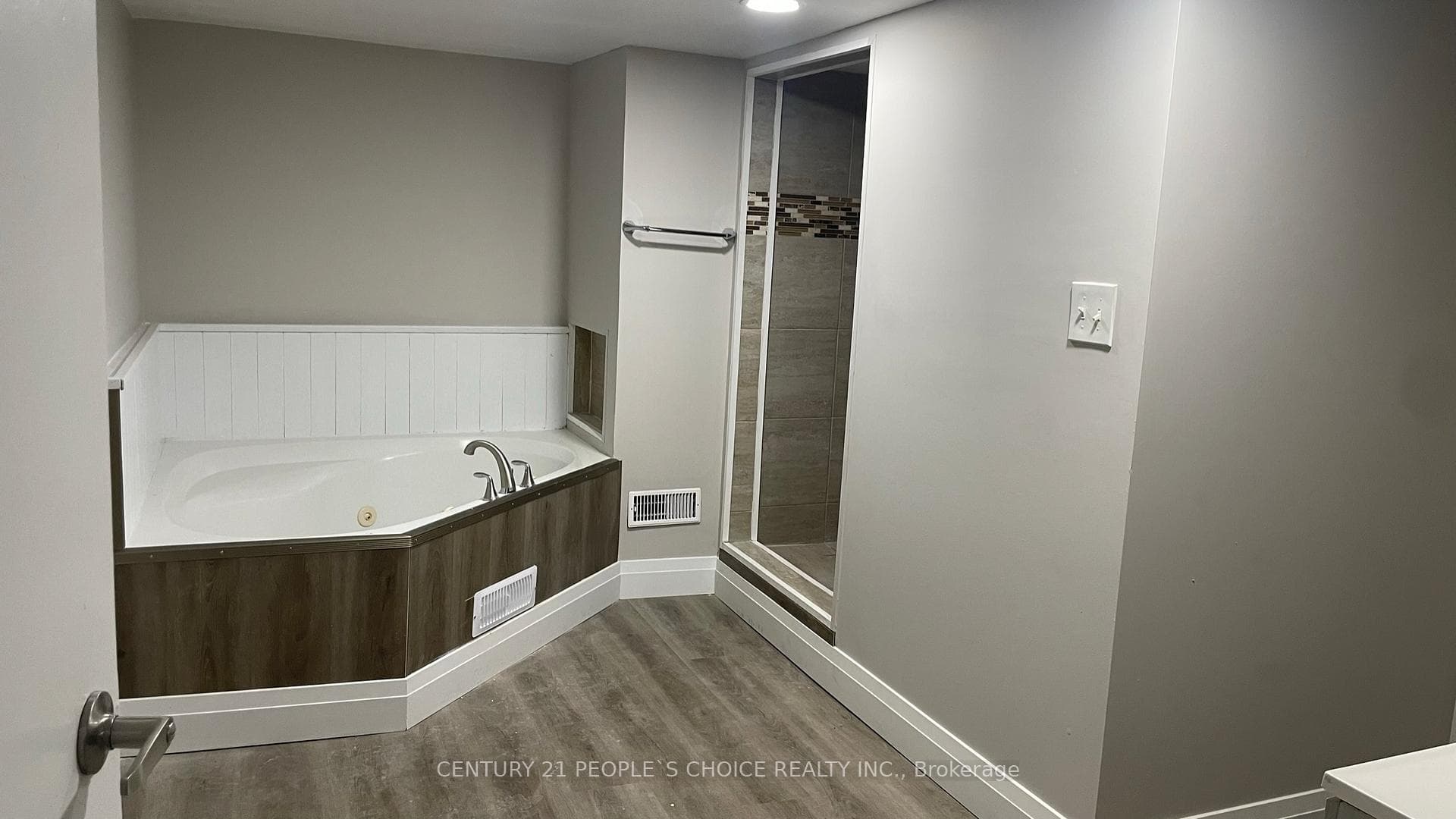 136 Edgemont Street photo 33