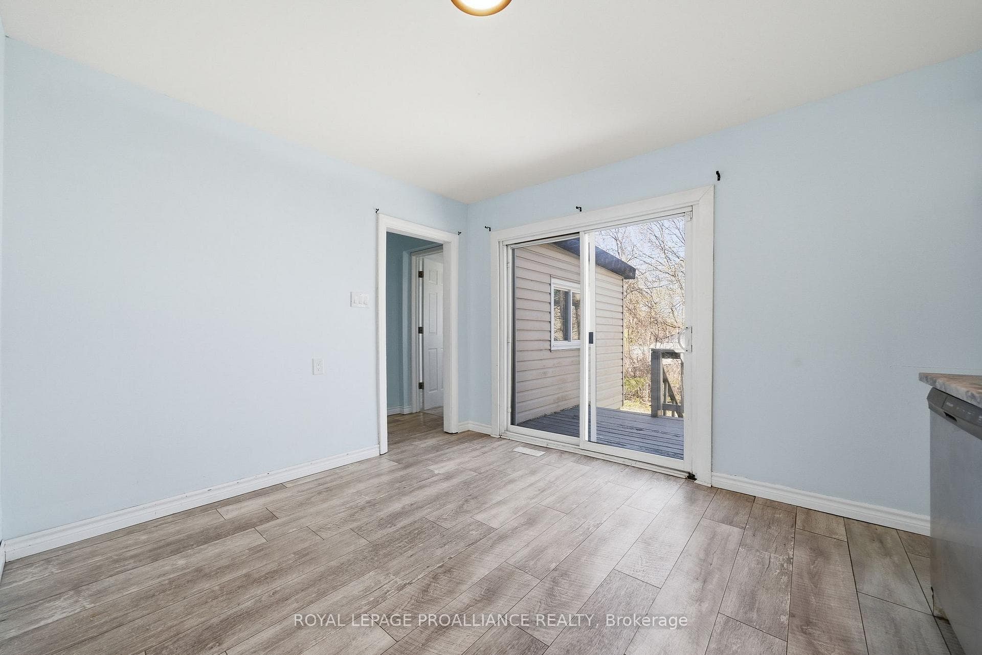 38 Oak Street photo 17