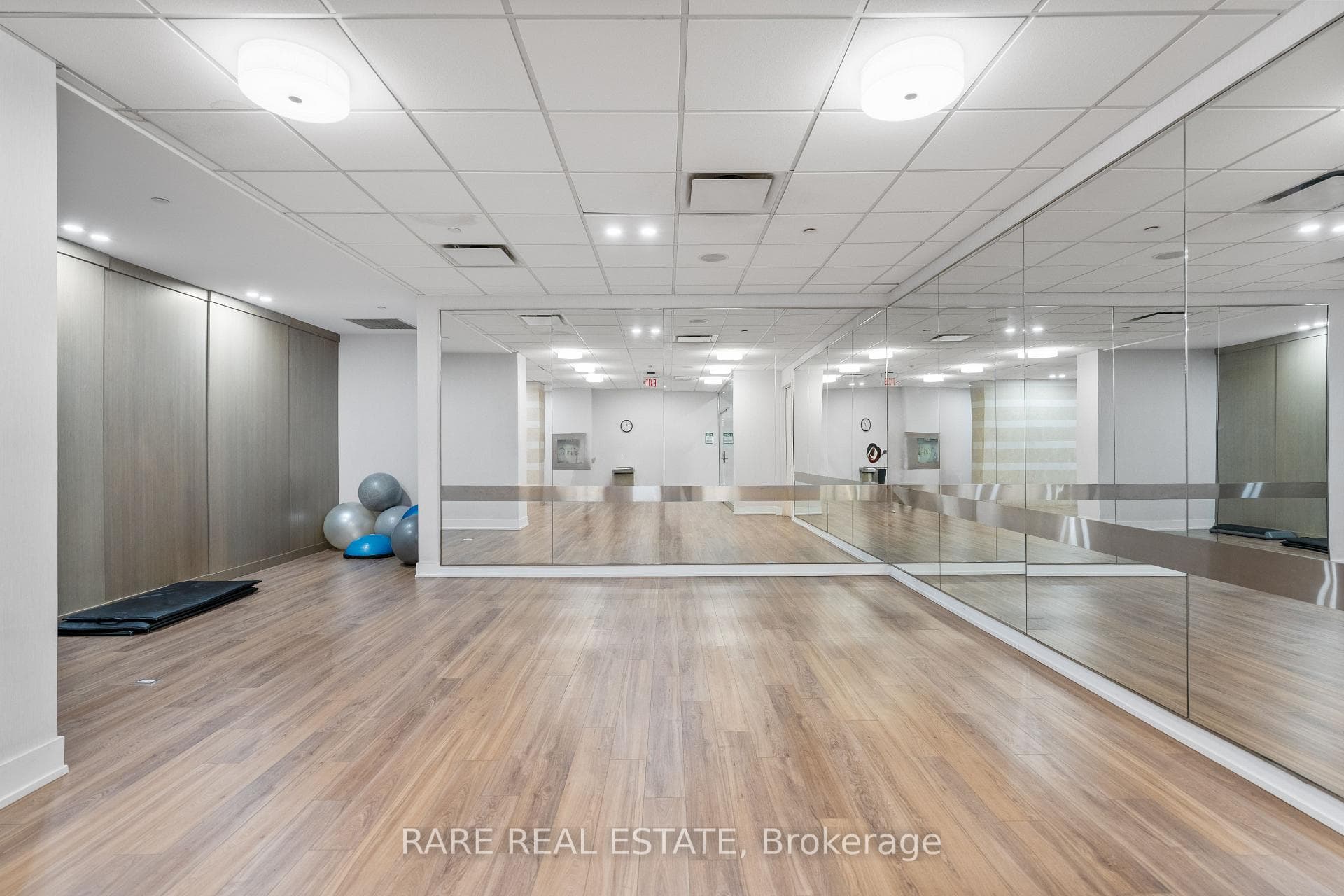 70 Roehampton Avenue Unit 715 photo 30
