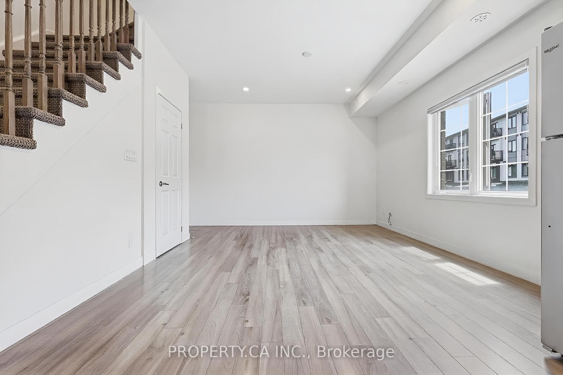 7 Forbes Avenue photo 5
