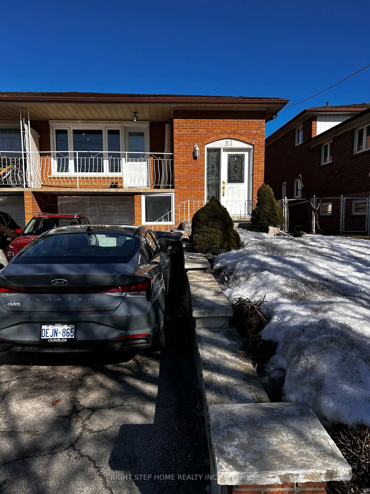 93 Plunkett Road photo 1