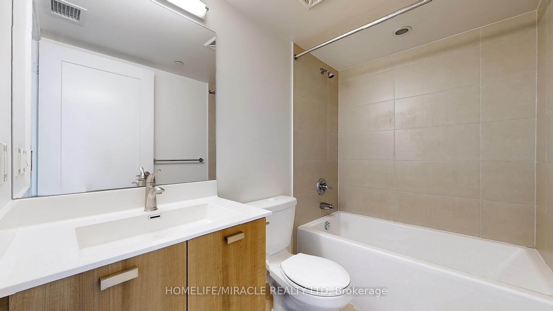 275 Village Green Square Unit 718 photo 21