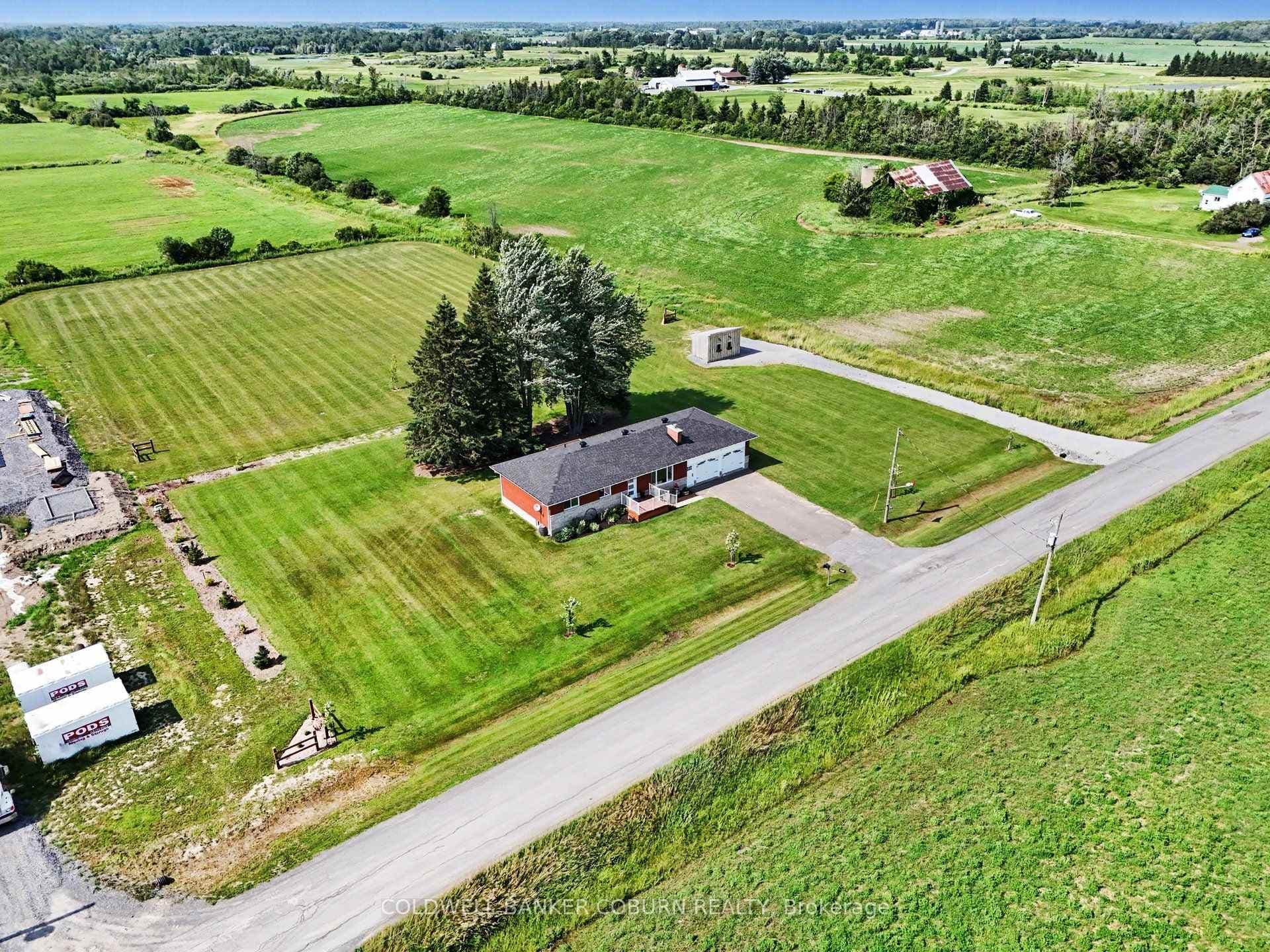 11895 Cloverdale Road photo 32