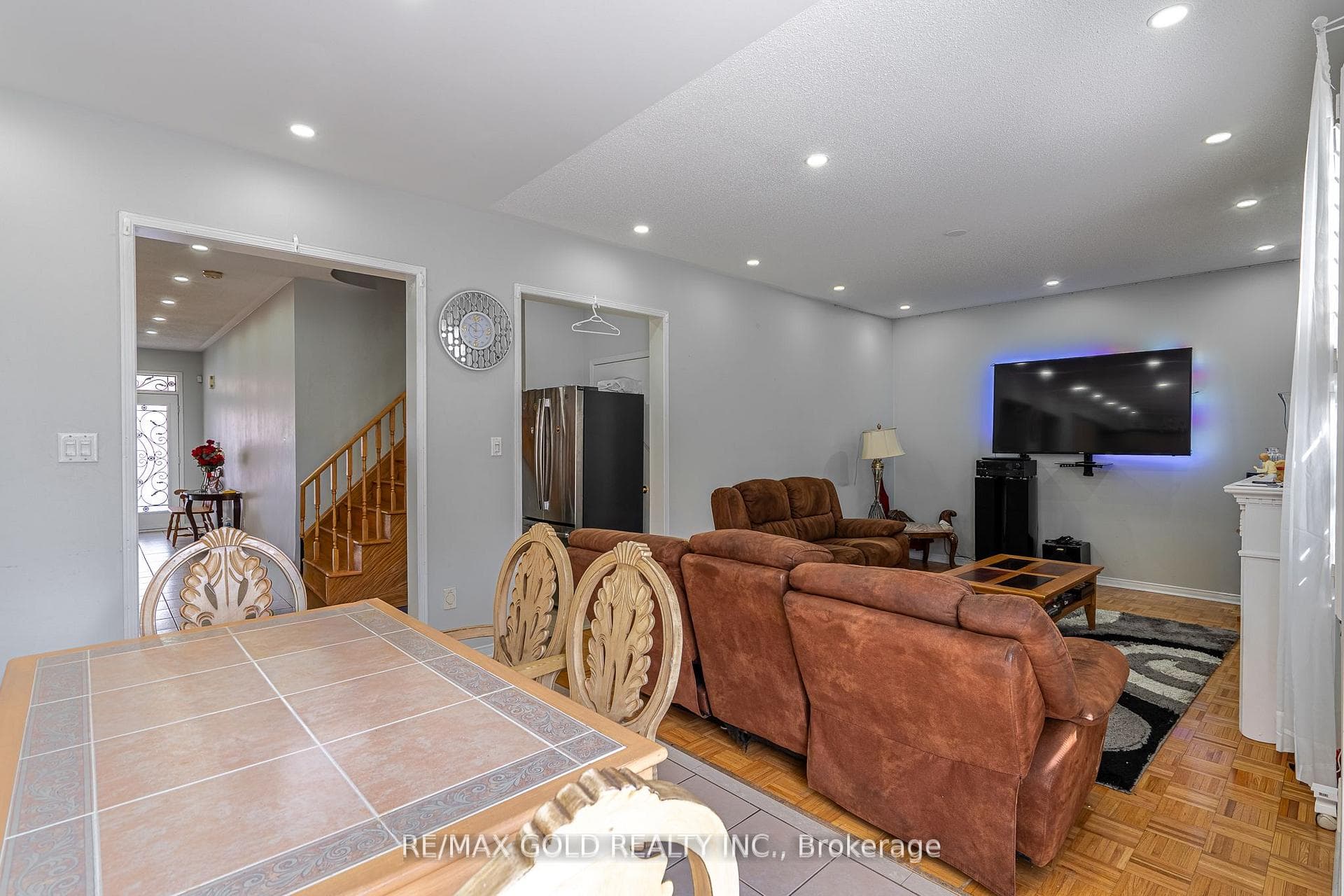 10 Sugarcane Avenue photo 11