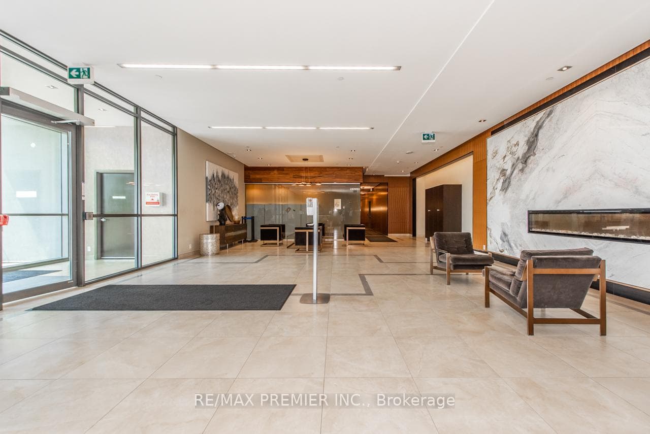 17 Zorra Street Unit 2101 photo 4