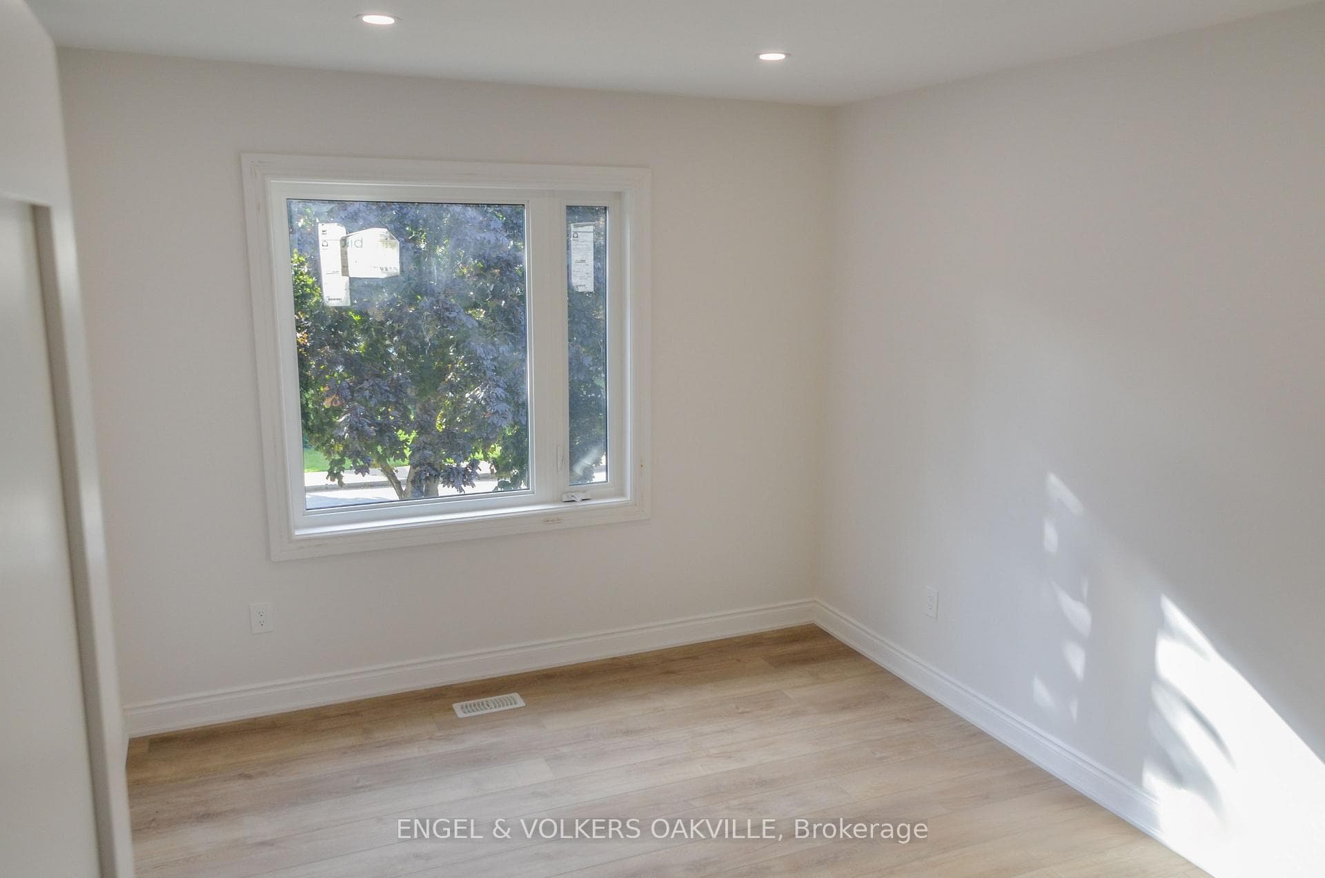 27 Seven Oaks Drive photo 12