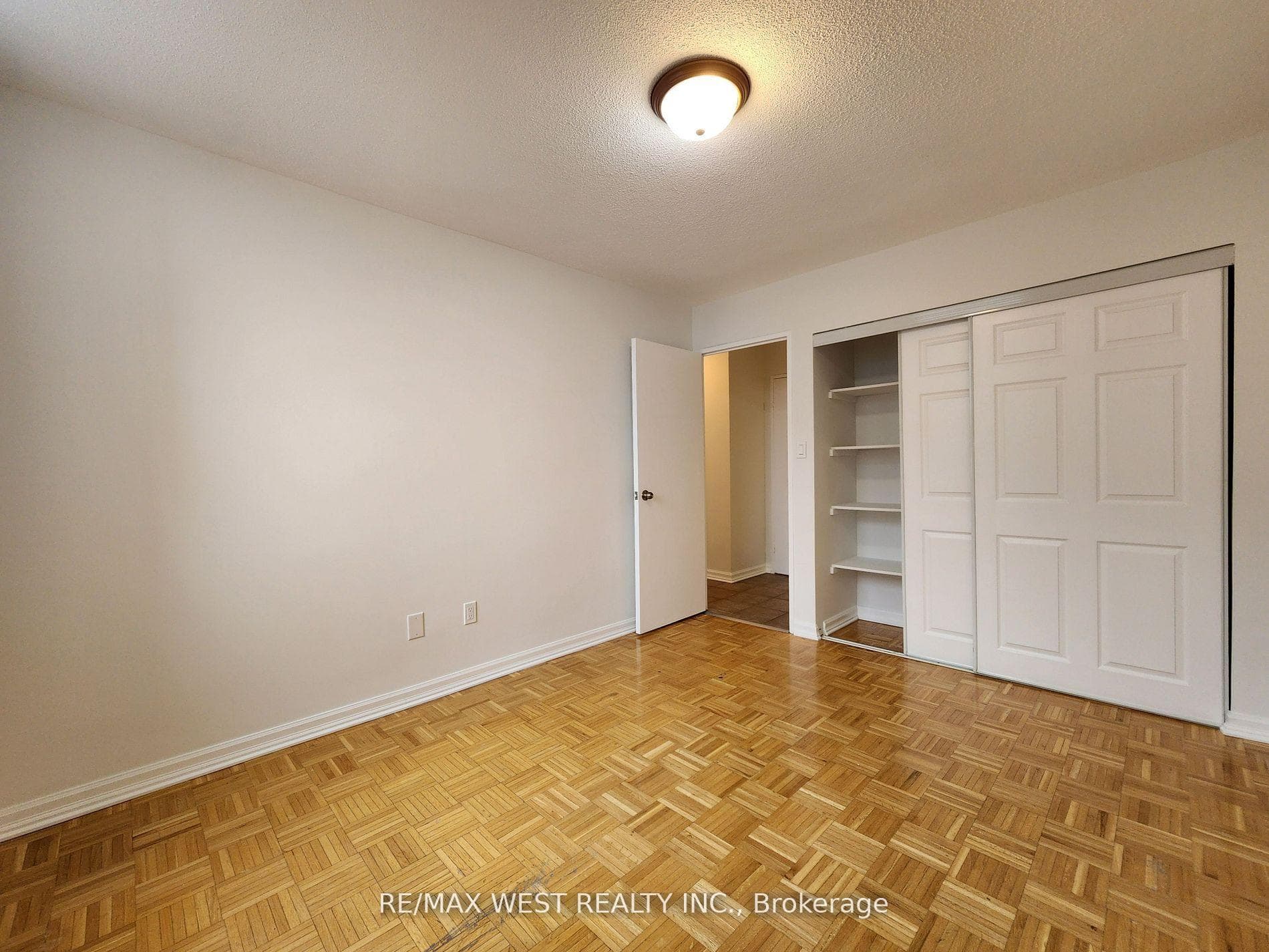 10 Edgecliff Golfway Unit 1006 photo 19