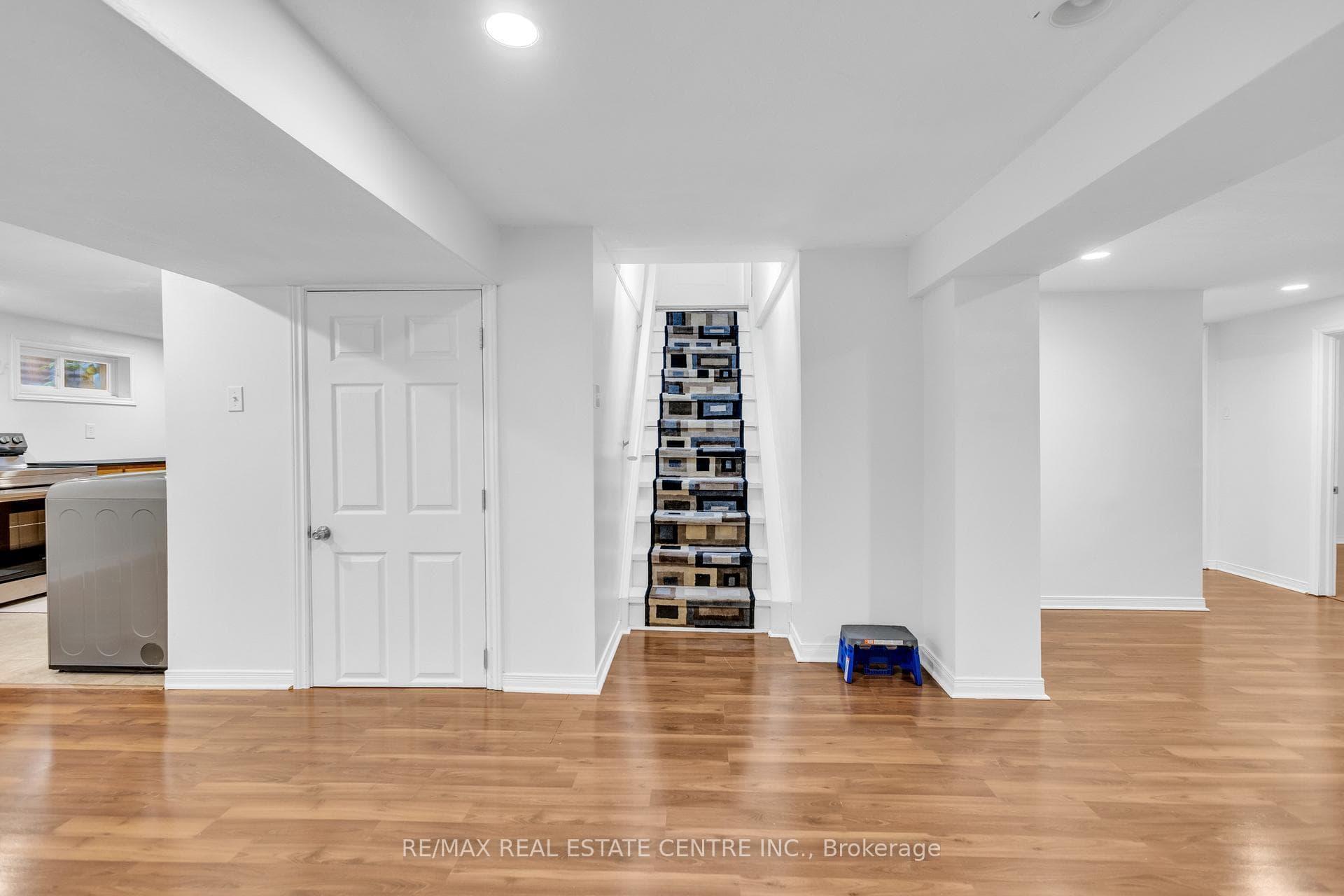 741 Mullin Way photo 25