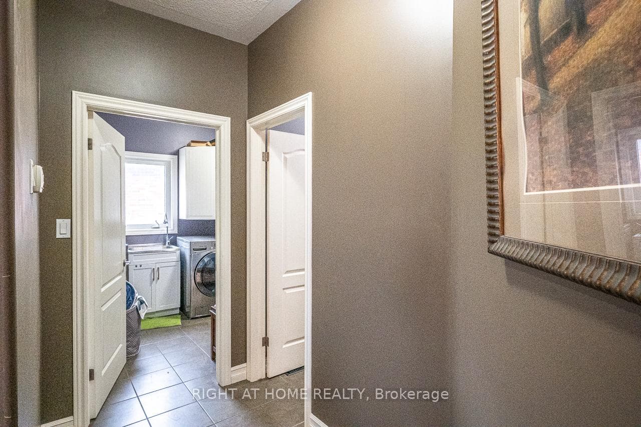 1366 Kains Woods Terrace photo 18