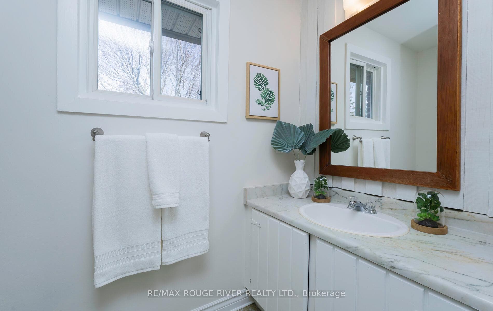 124 Acheson Boulevard photo 23