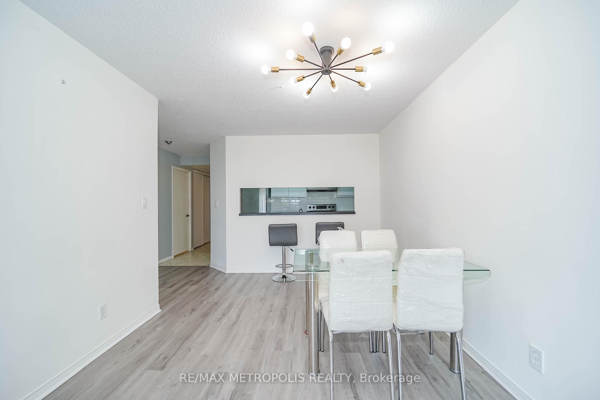 90 Dale Avenue Unit 502 photo 16