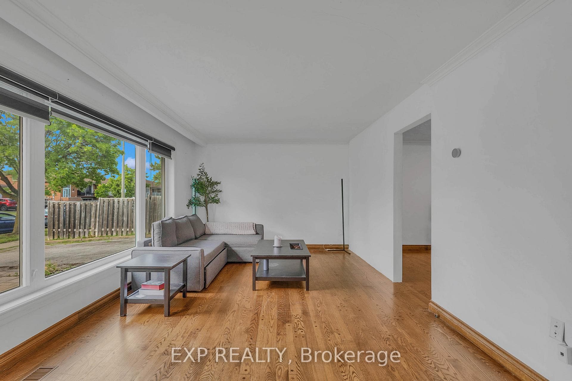 7201 Sigsbee Drive photo 5