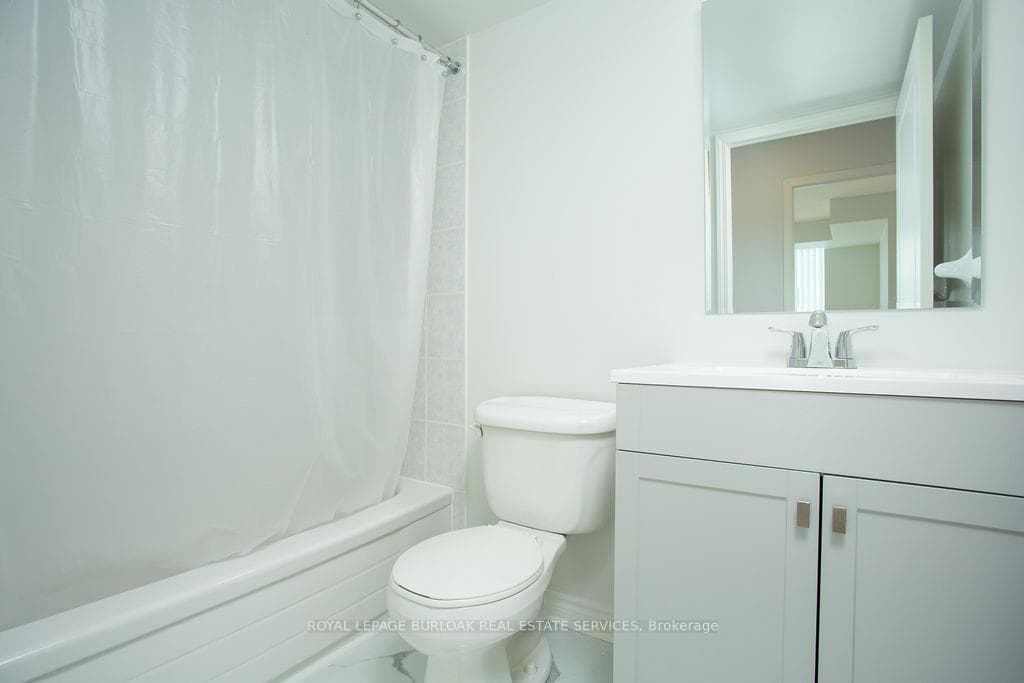 2565 Erin Centre Boulevard Unit 1009 photo 11