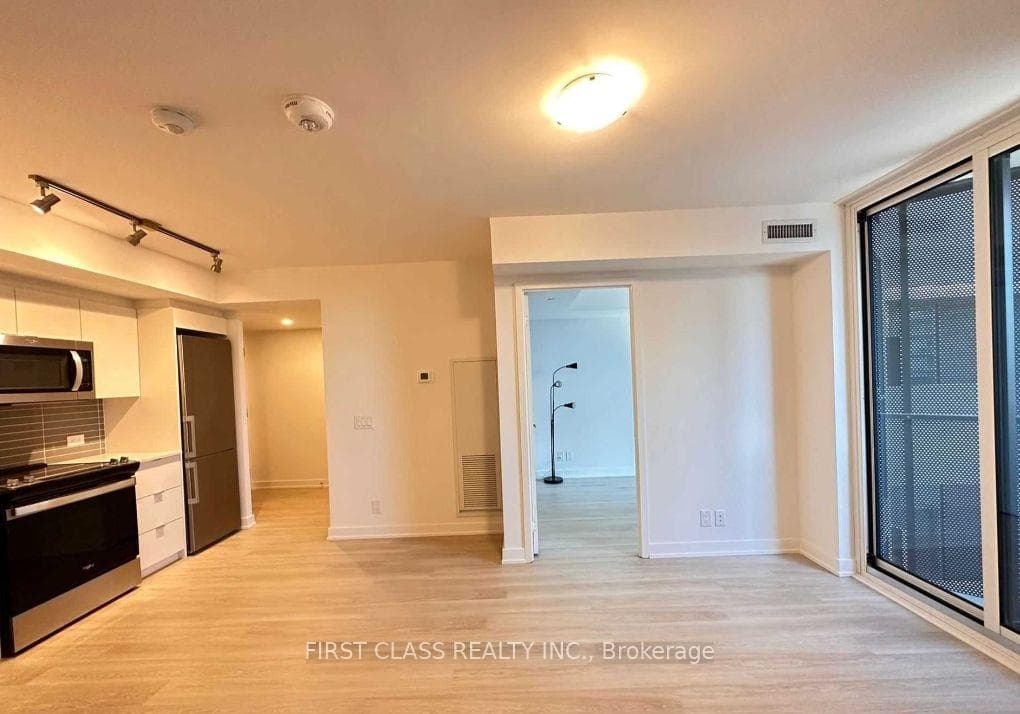 30 Tretti Way Unit 526 photo 6