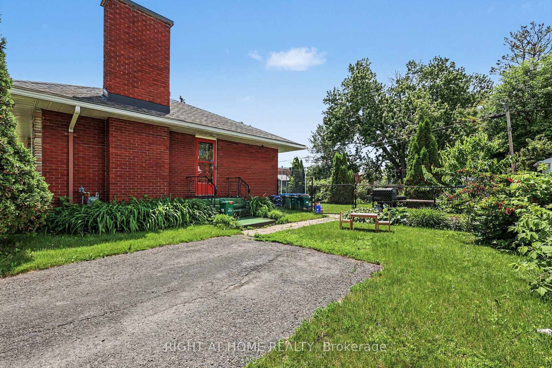 1640 FISHER Avenue photo 20