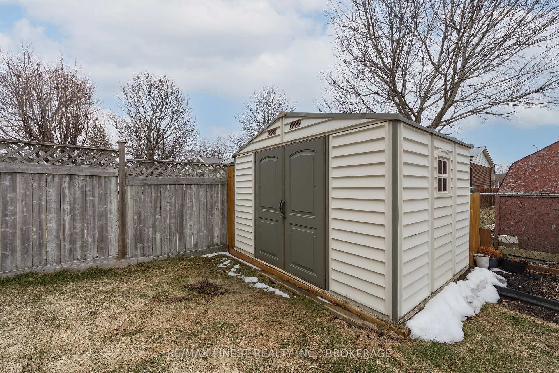 84 KILDARE Avenue photo 50