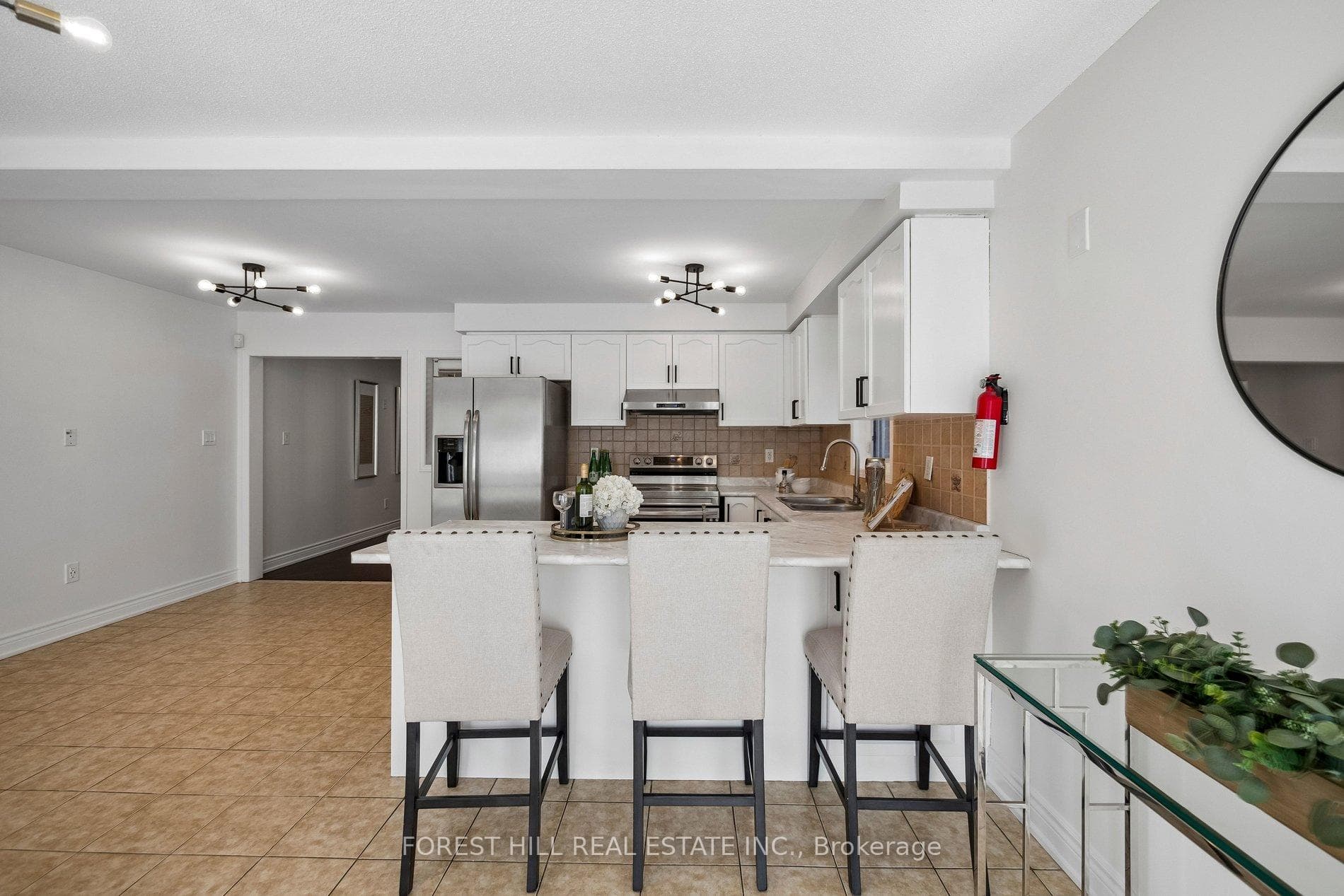 41 Guinevere Road photo 17