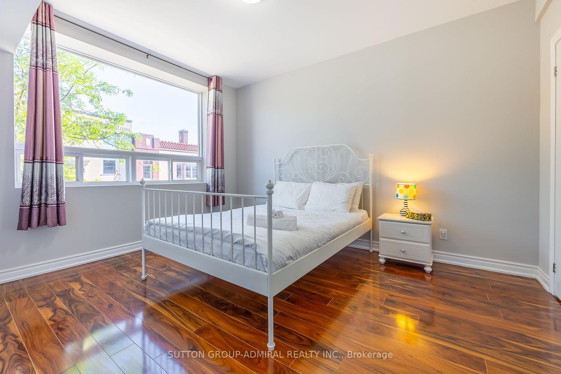 4497 Queen Street photo 21