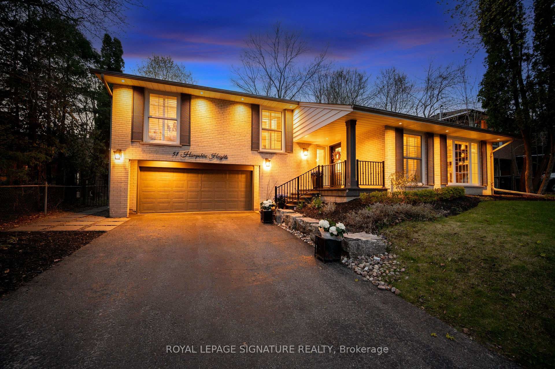 51 Hampshire Heights photo 1