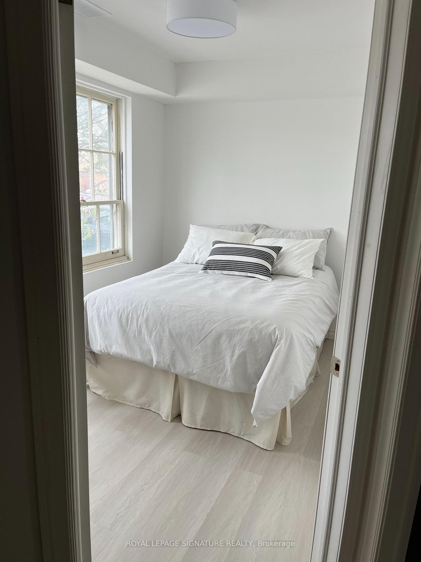 54 Tuscarora Drive Unit B photo 5
