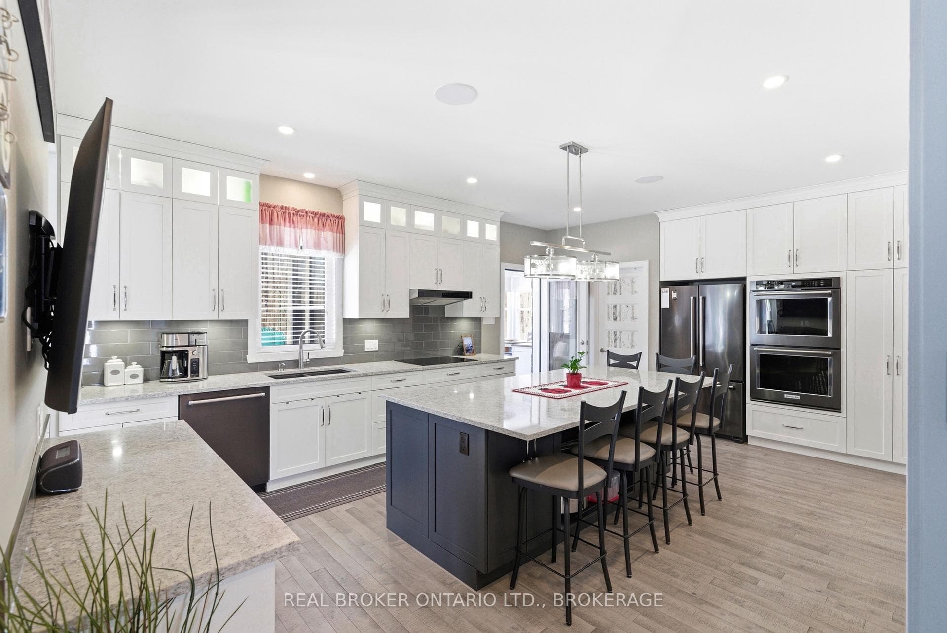 6625 Sutherland Avenue photo 4