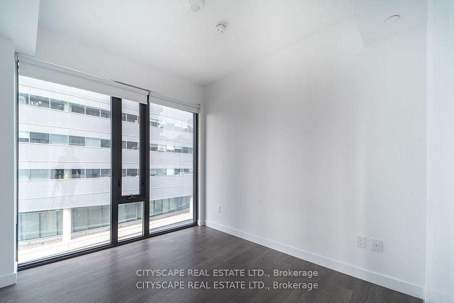 215 Queen Street Unit 2505 photo 6