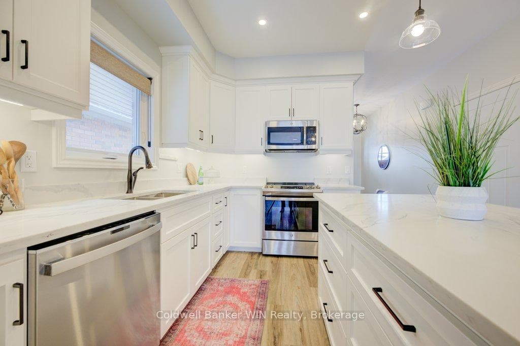 119 Sarah Road photo 8