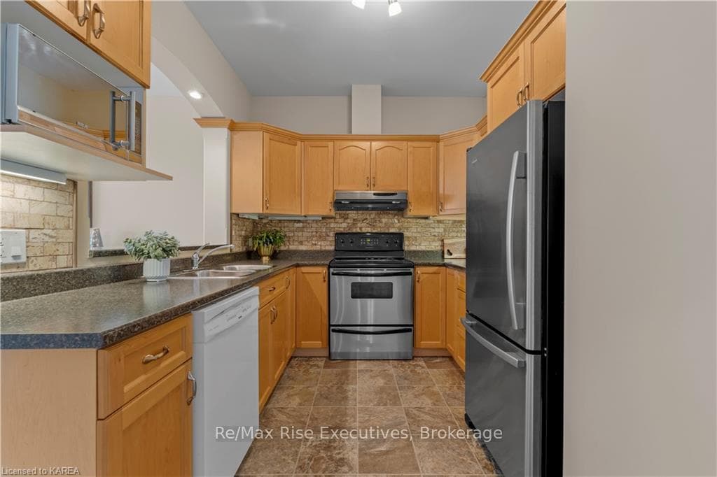 1193 WHEATHILL Street photo 14