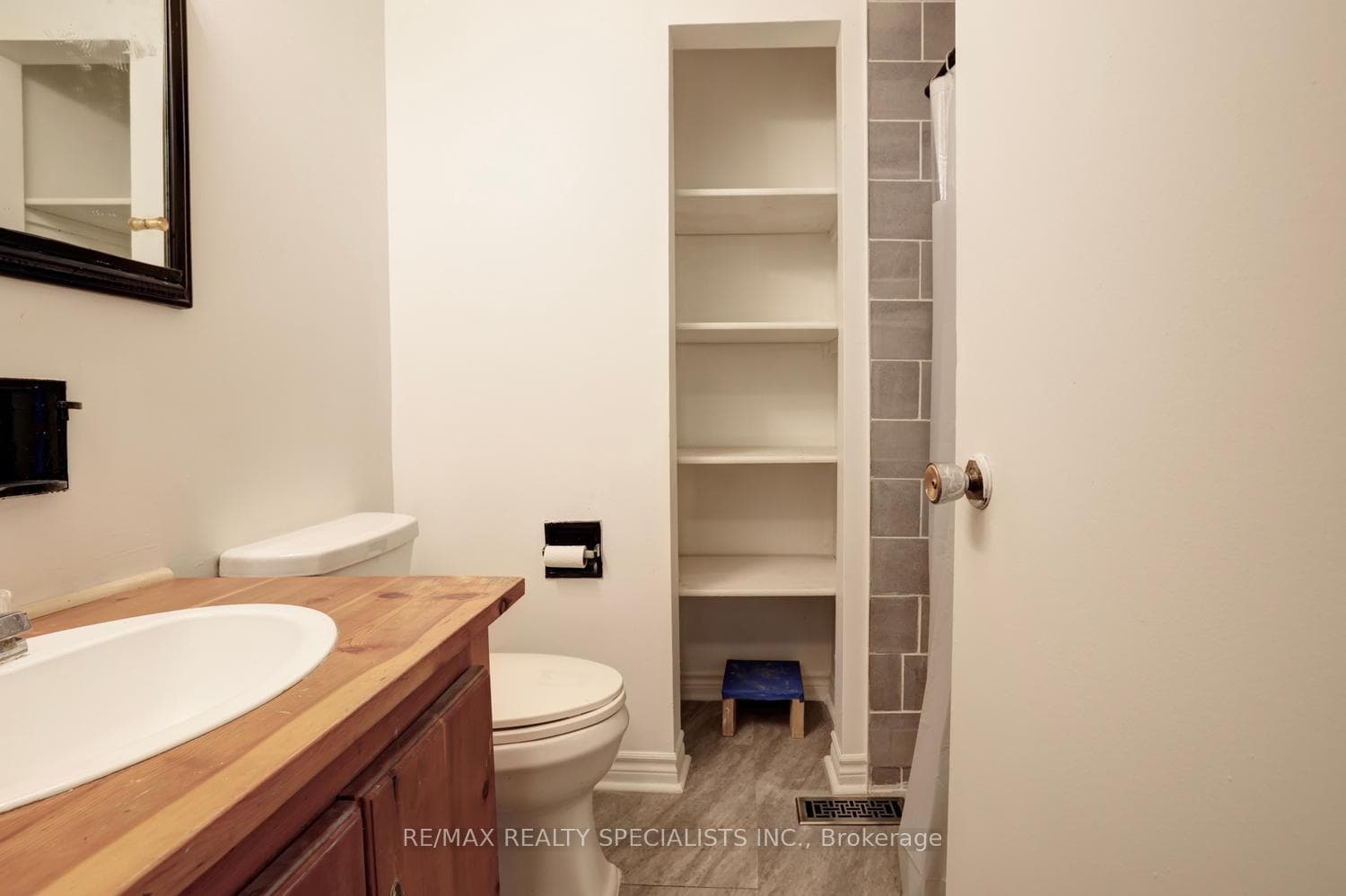 2445 Homelands Drive Unit 30 photo 21