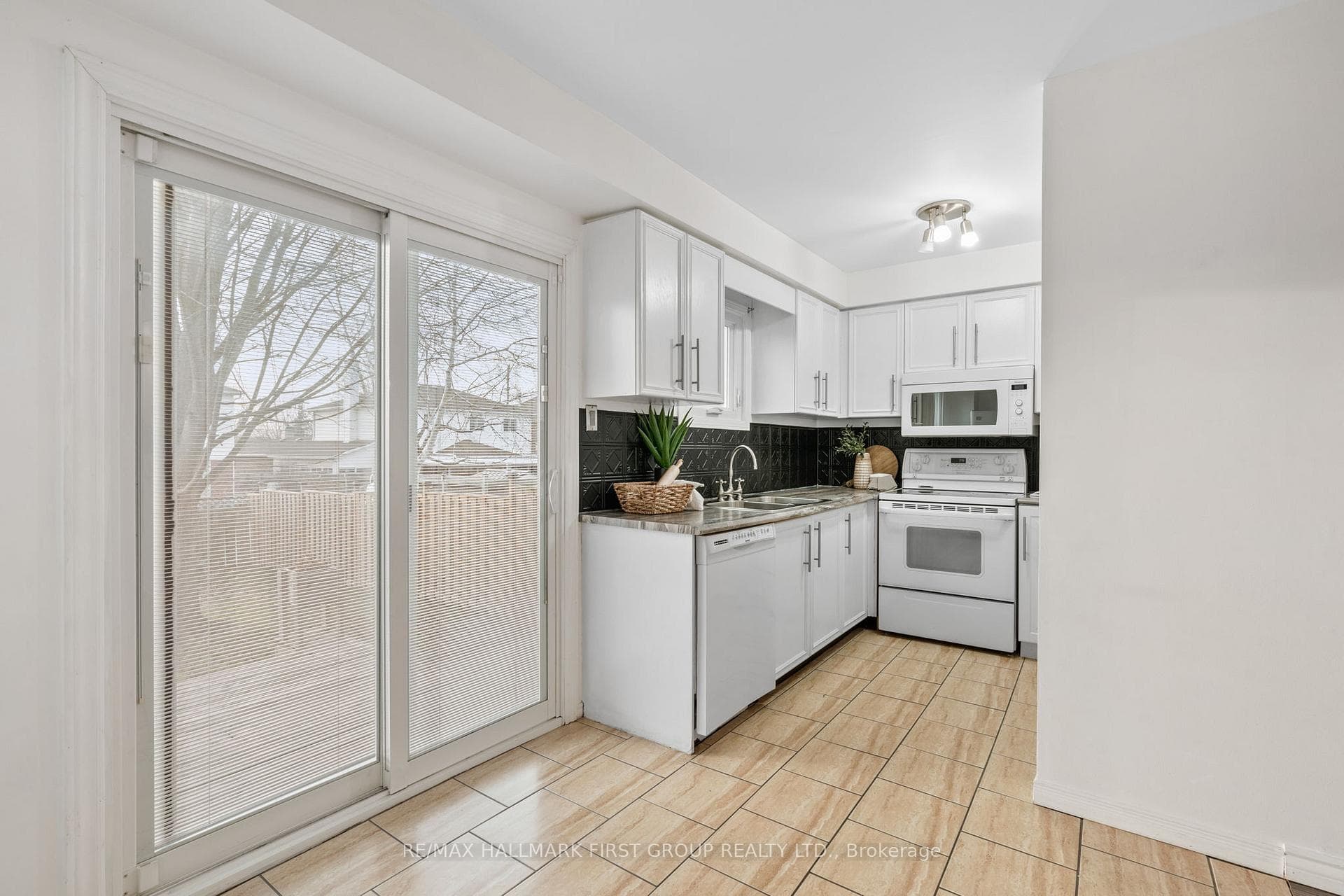 16 Rutherford Drive photo 12