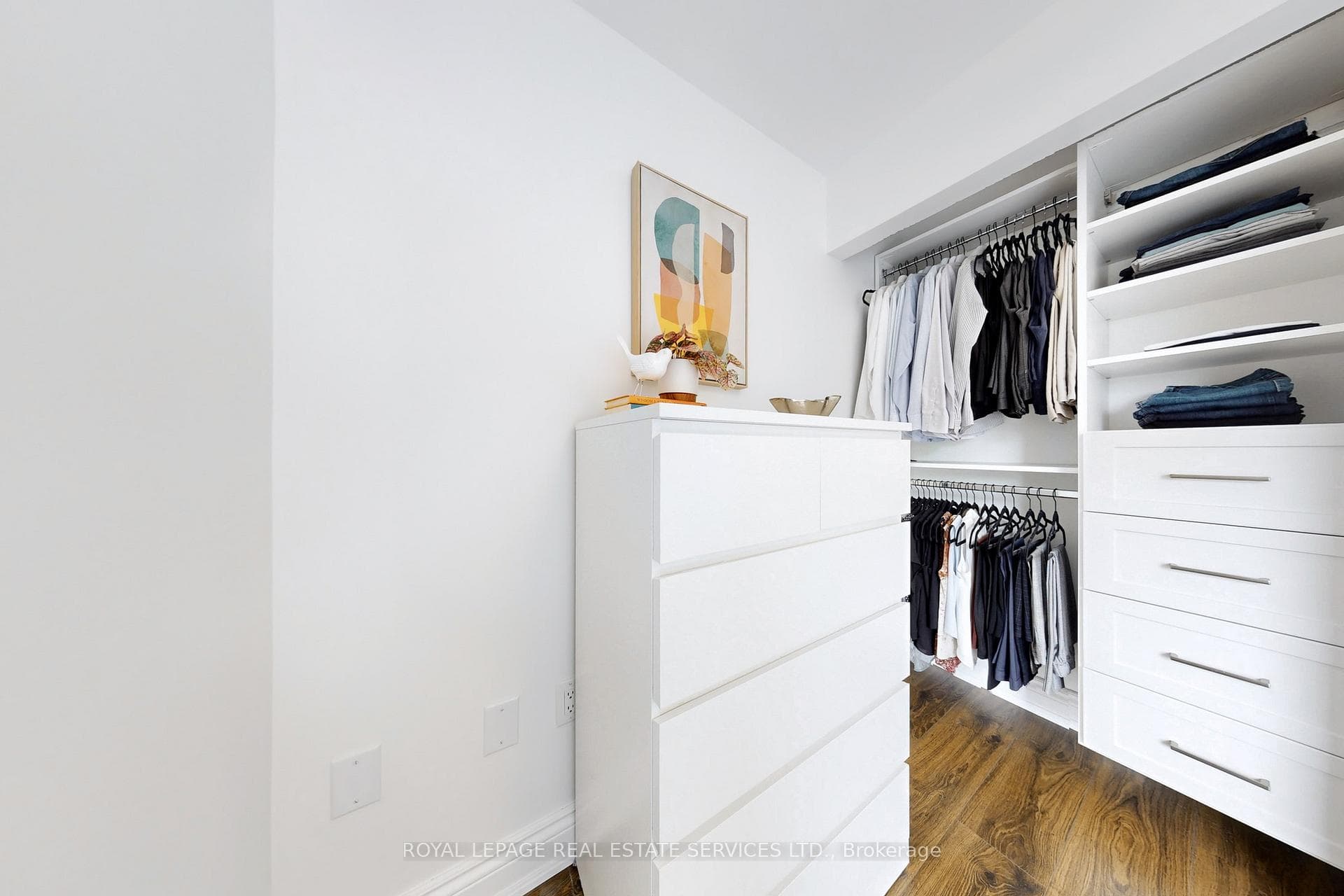370 Hopewell Avenue Unit 221 photo 16