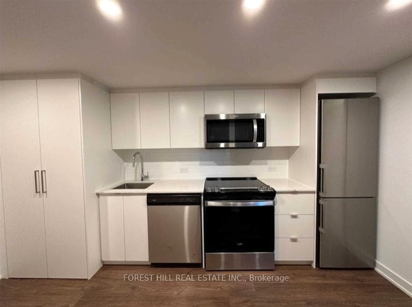 30 Tretti Way Unit 501 photo 3