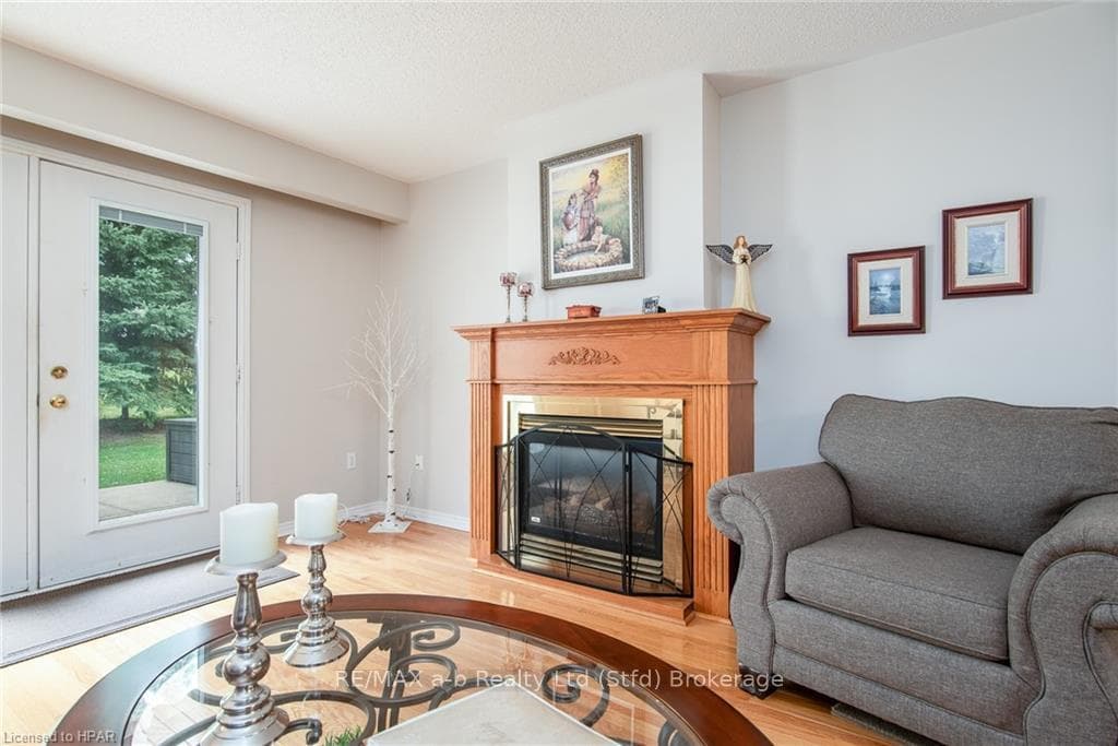 300 JOHN Street Unit 47 photo 16
