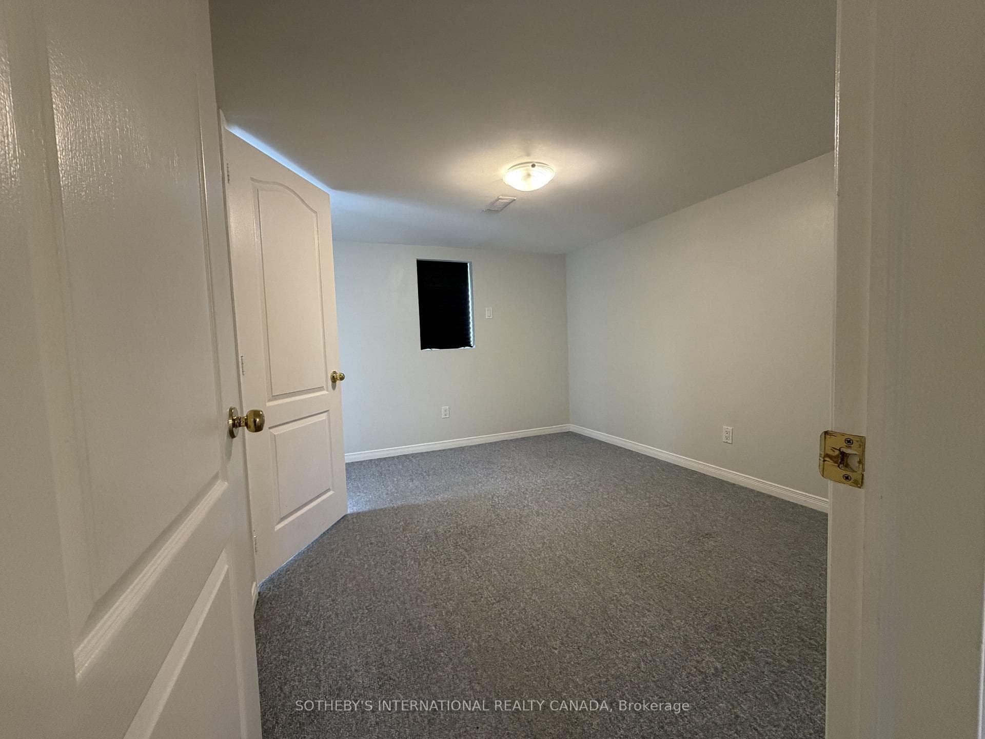 243 Bartholomew Street photo 29