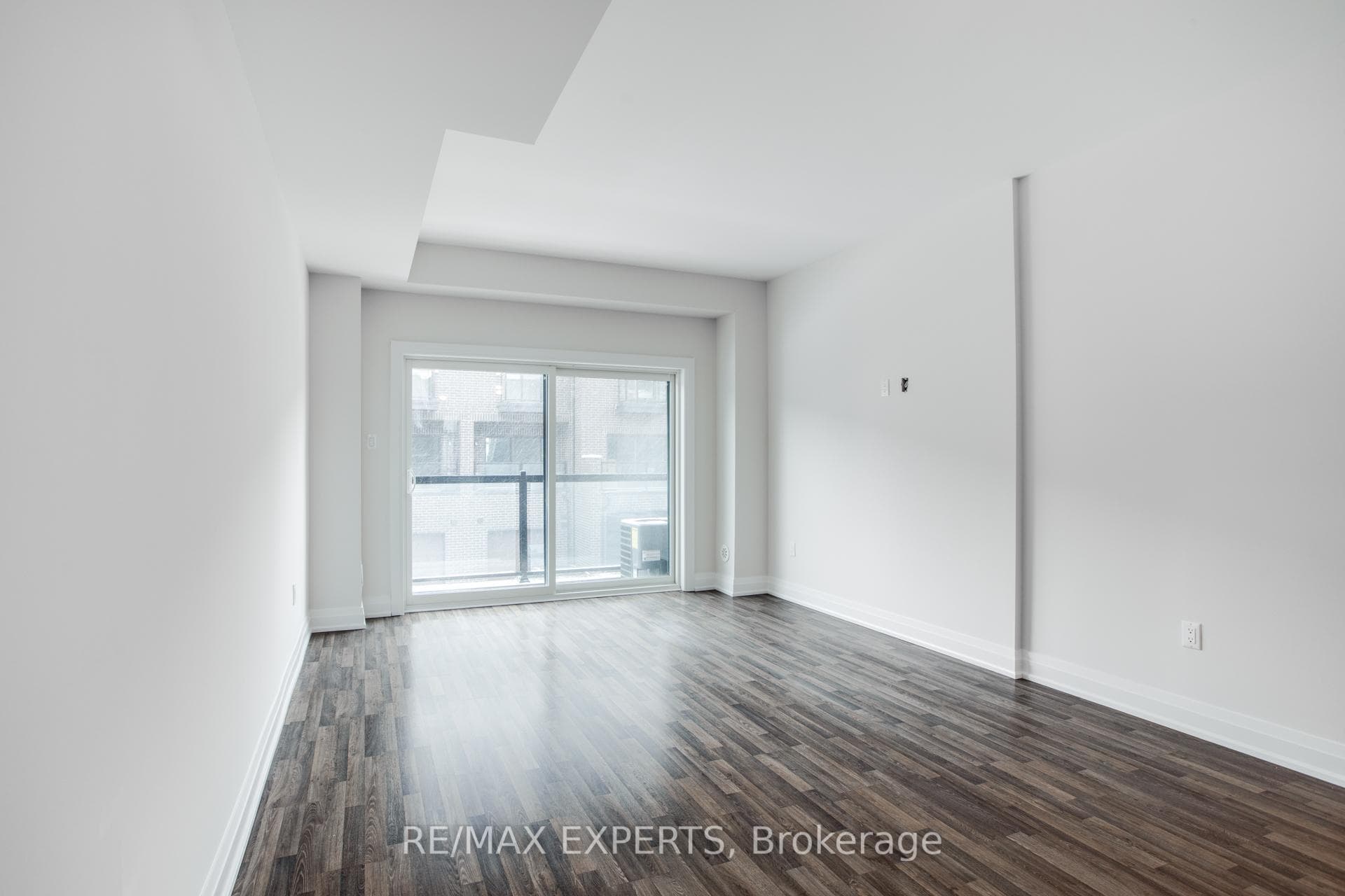 57 Creekbank Road Unit 1 photo 4