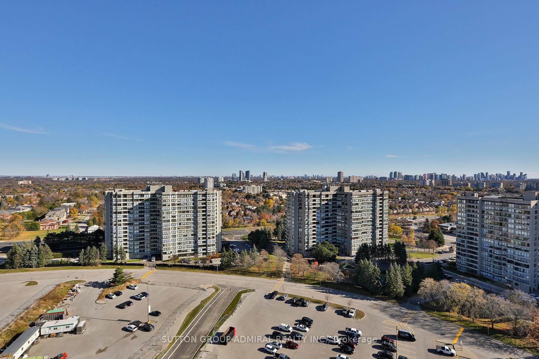 30 Upper Mall Way Unit 1810A photo 22
