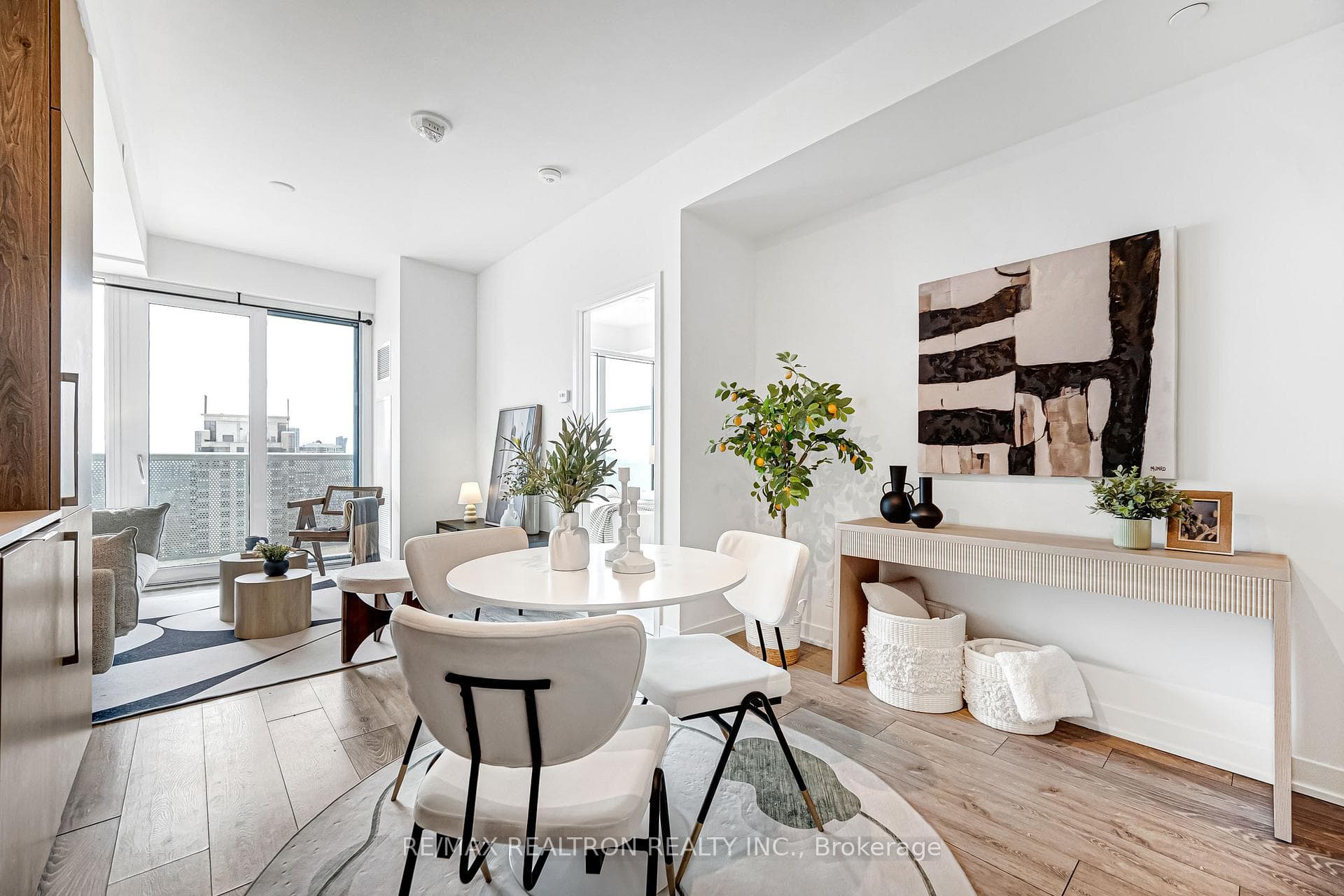 15 Holmes Avenue Unit 2601 photo 8