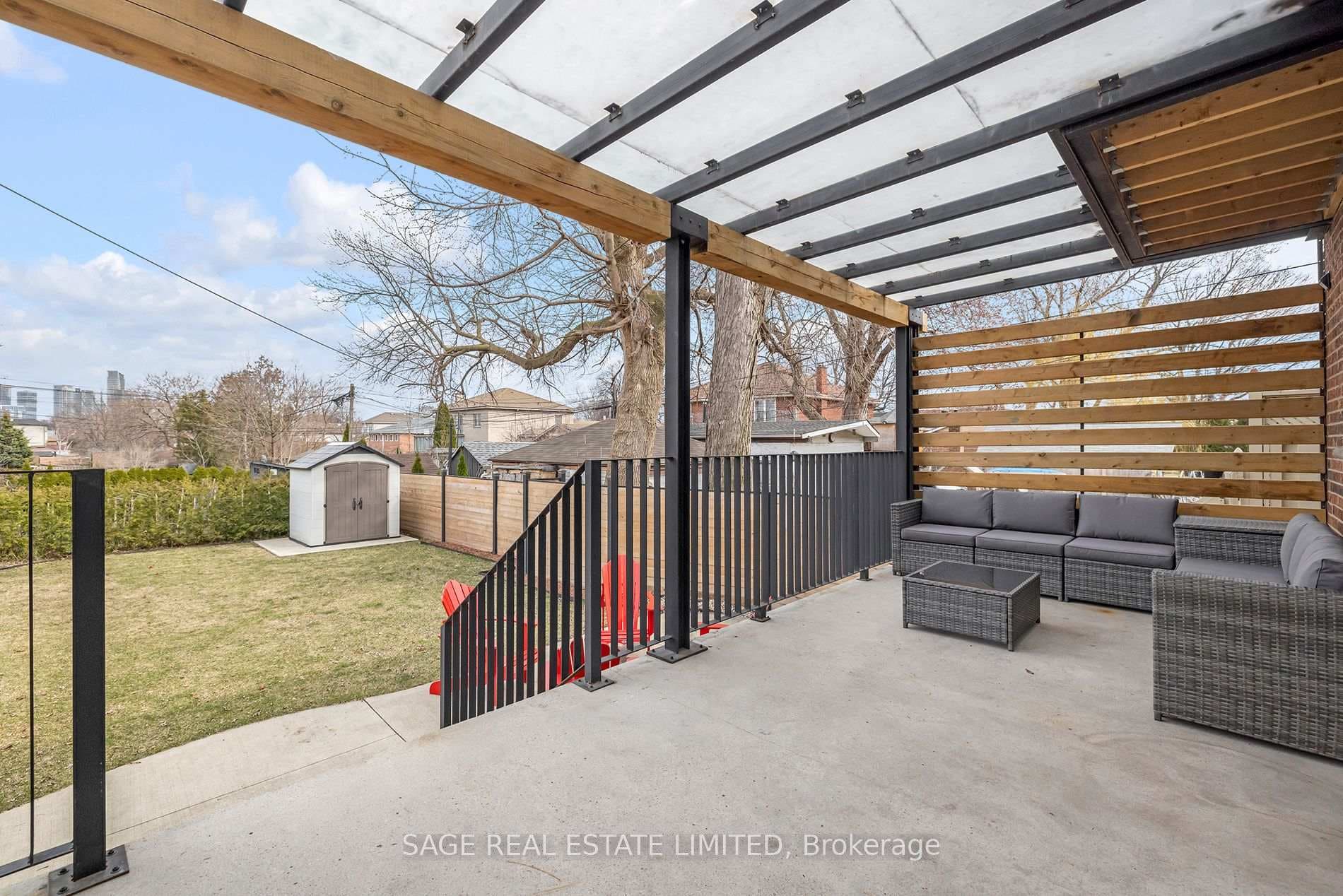 51 Ourland Avenue photo 12