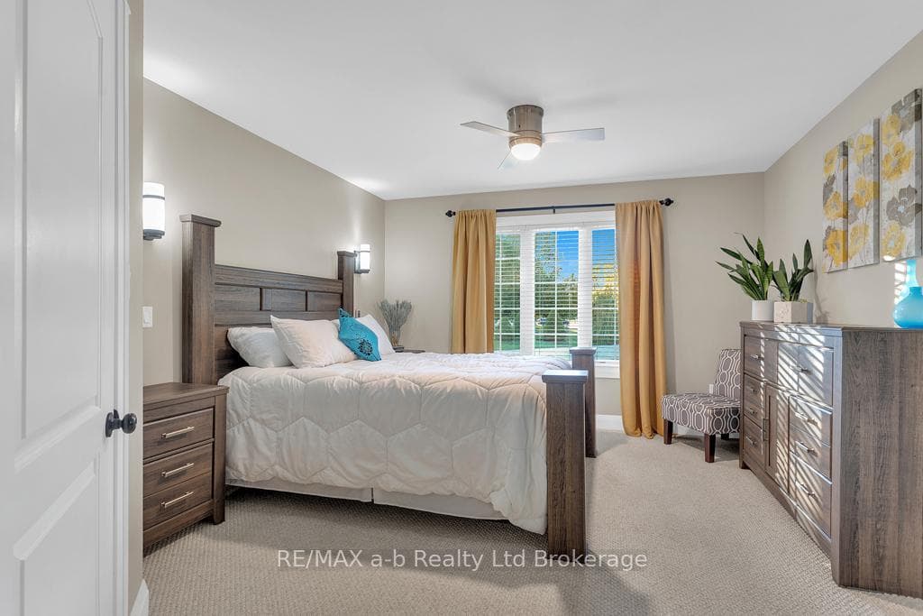 9442 Richmond Road photo 23