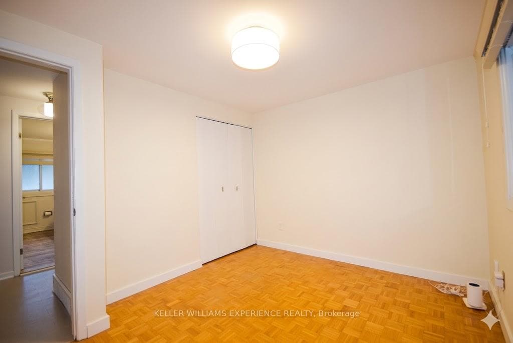 1290 Janisse Drive photo 24
