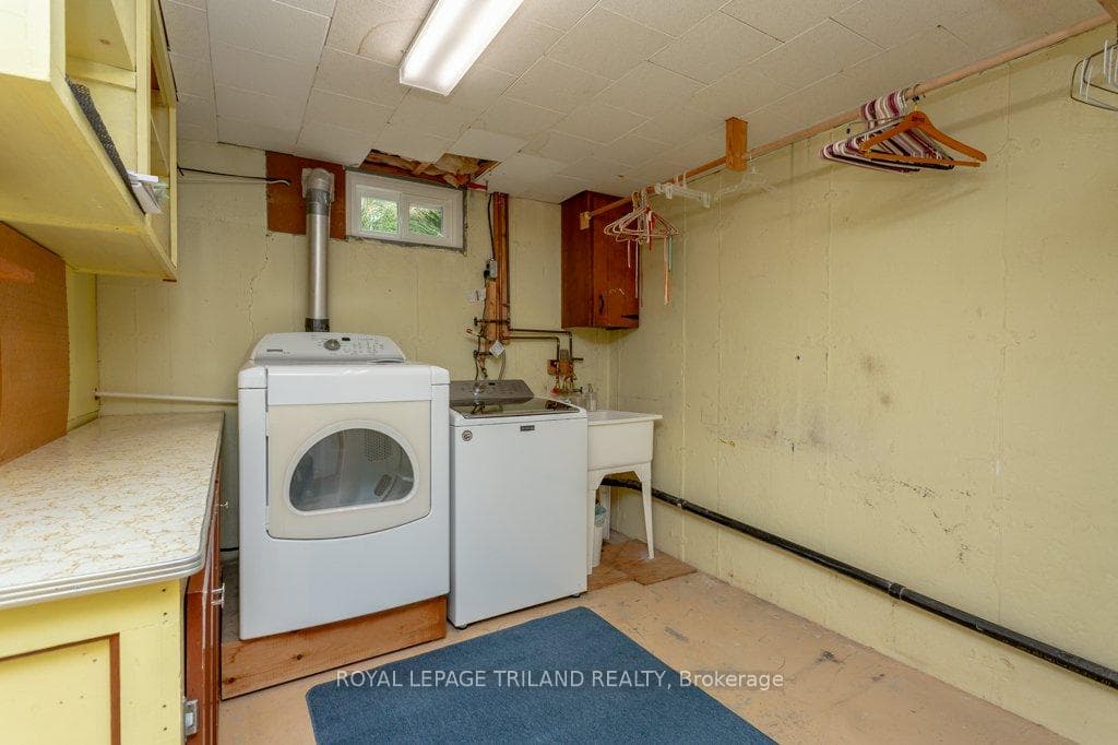 11 GUSTIN Place photo 24
