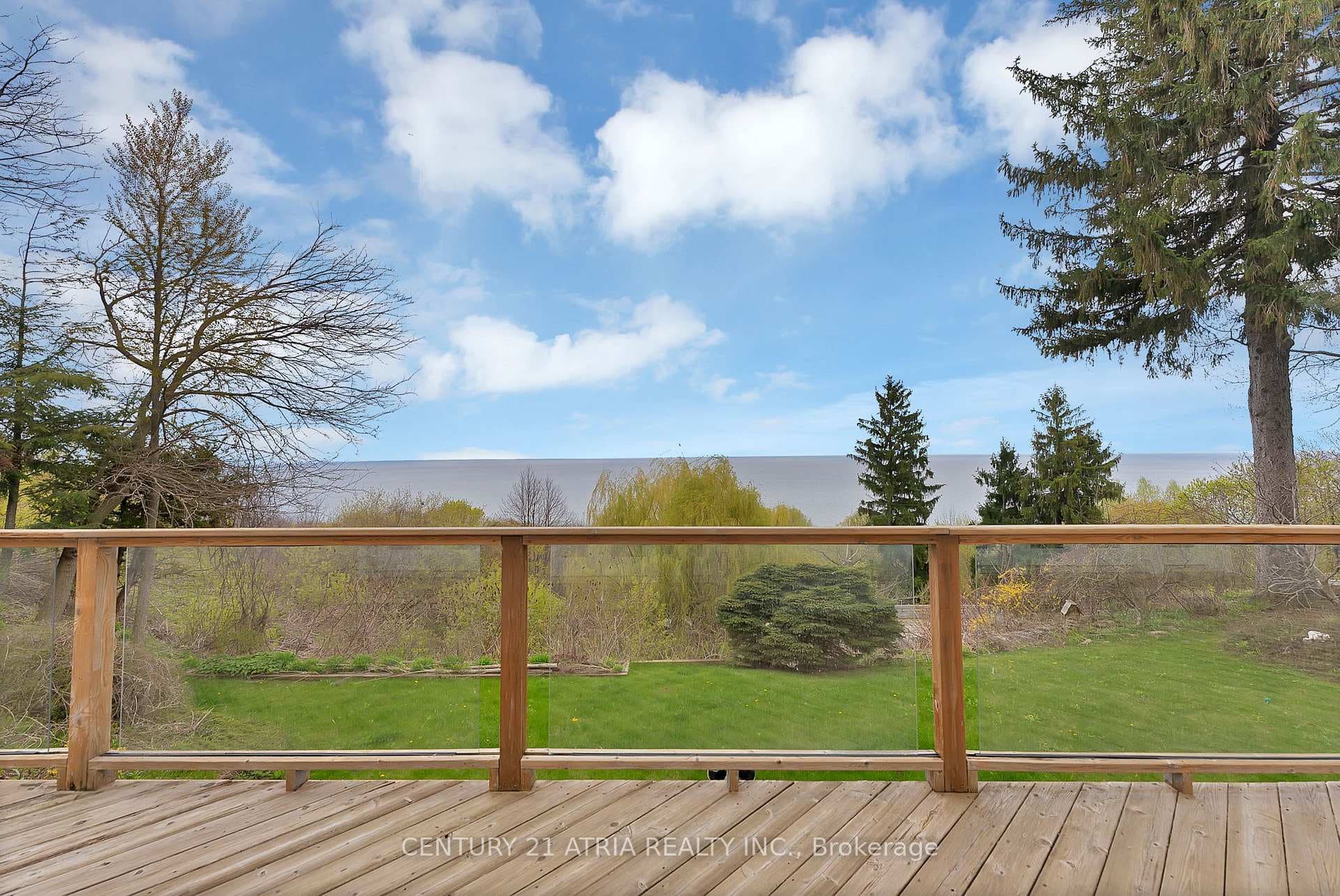 5 Hill Crescent photo 35