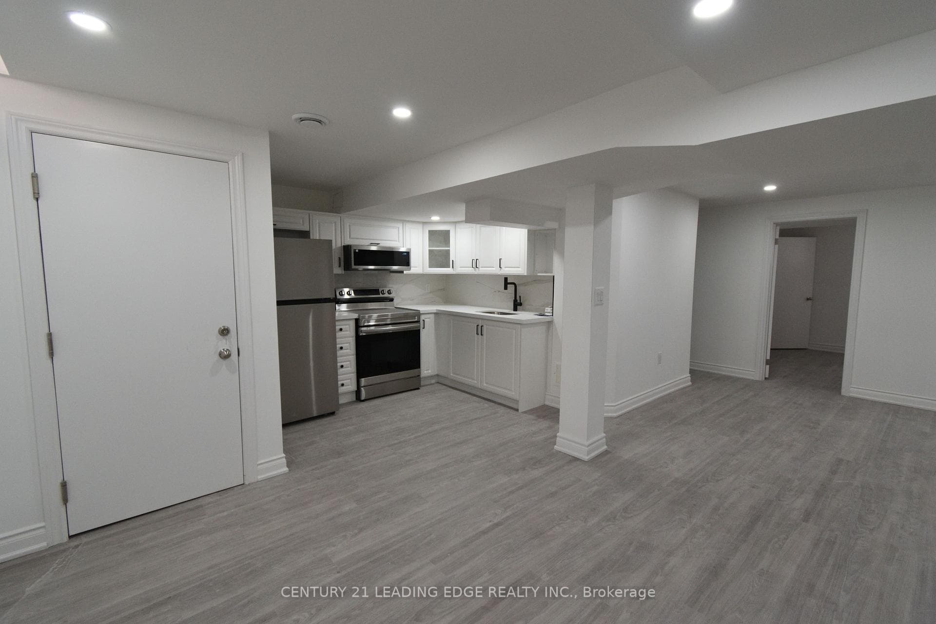 45 Lofthouse Drive photo 2