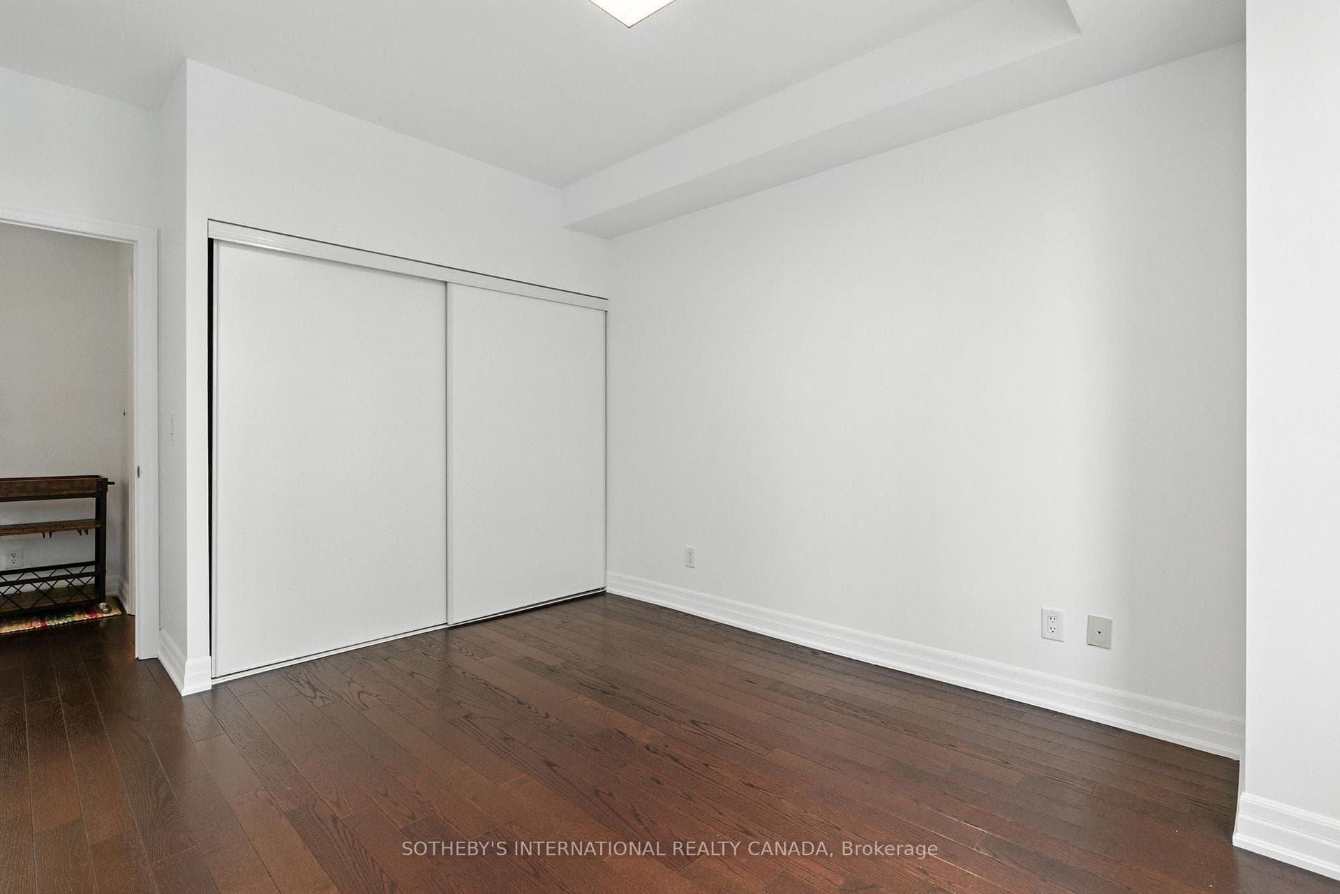 500 St Clair Avenue Unit 502 photo 13