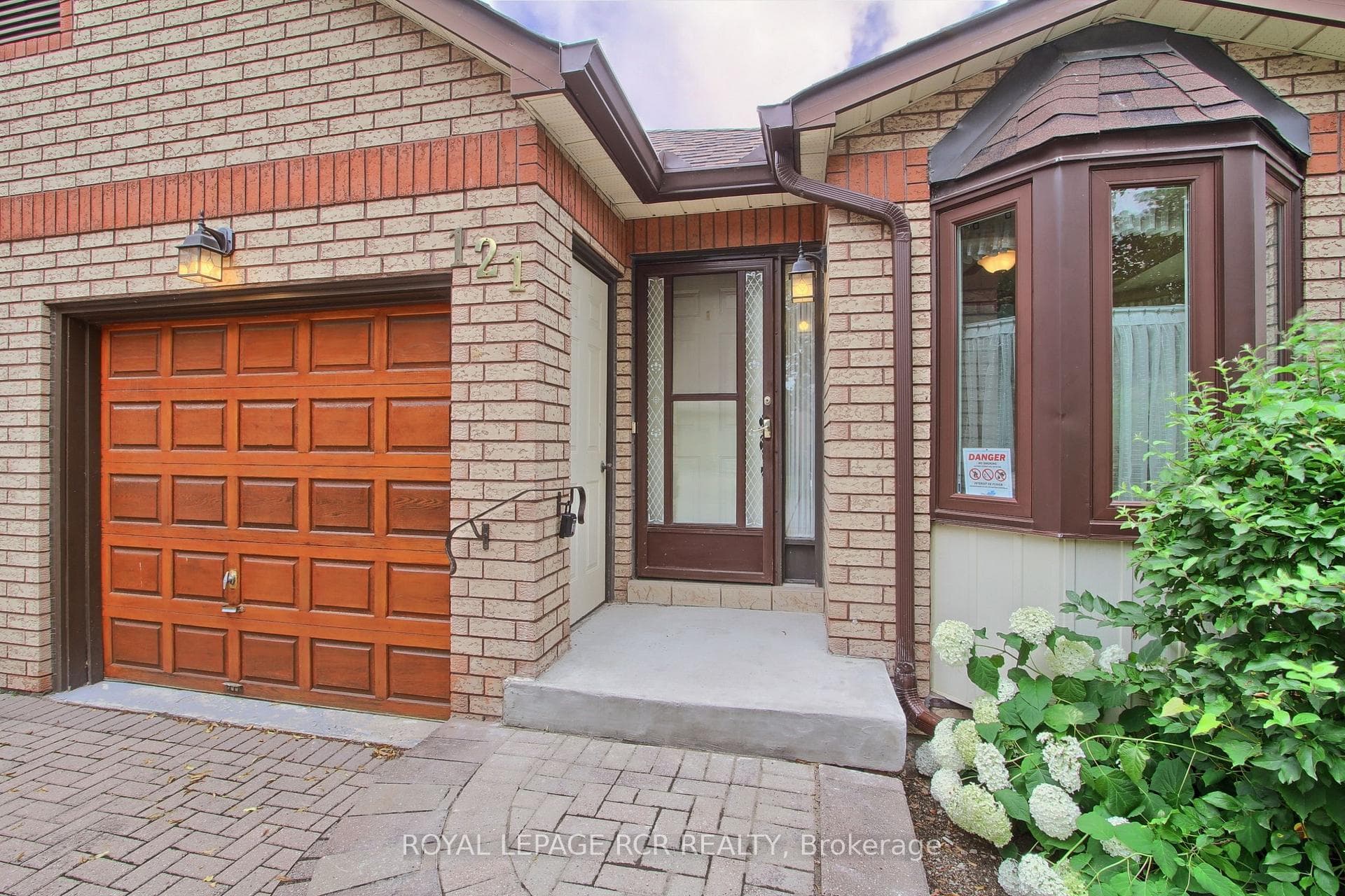 121 Green Briar Road Unit 16 photo 5