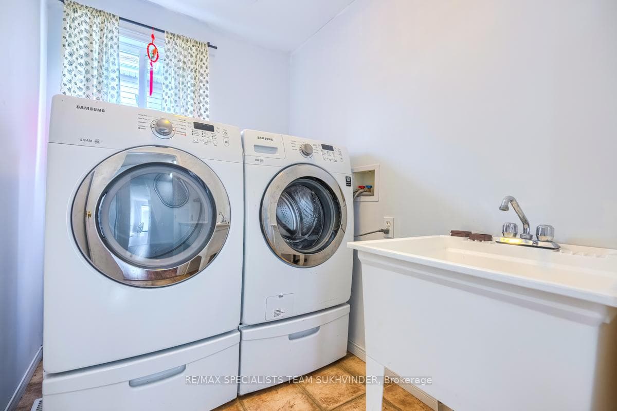 71 Lardner Street photo 23