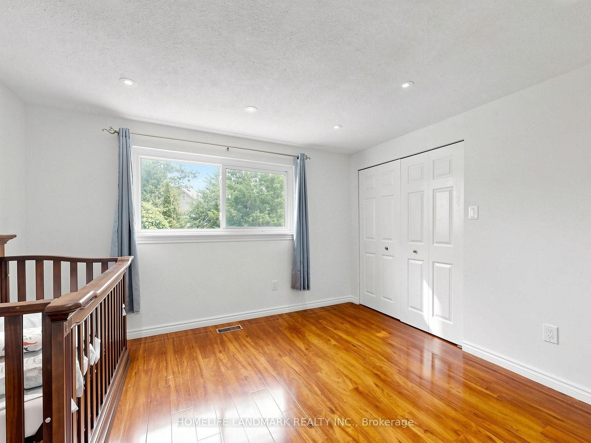 662 Merlin Court photo 22
