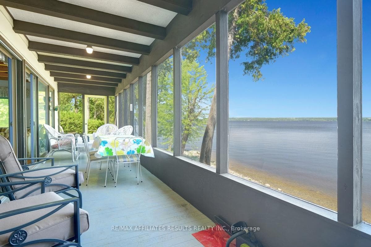 2130 B River Road photo 30