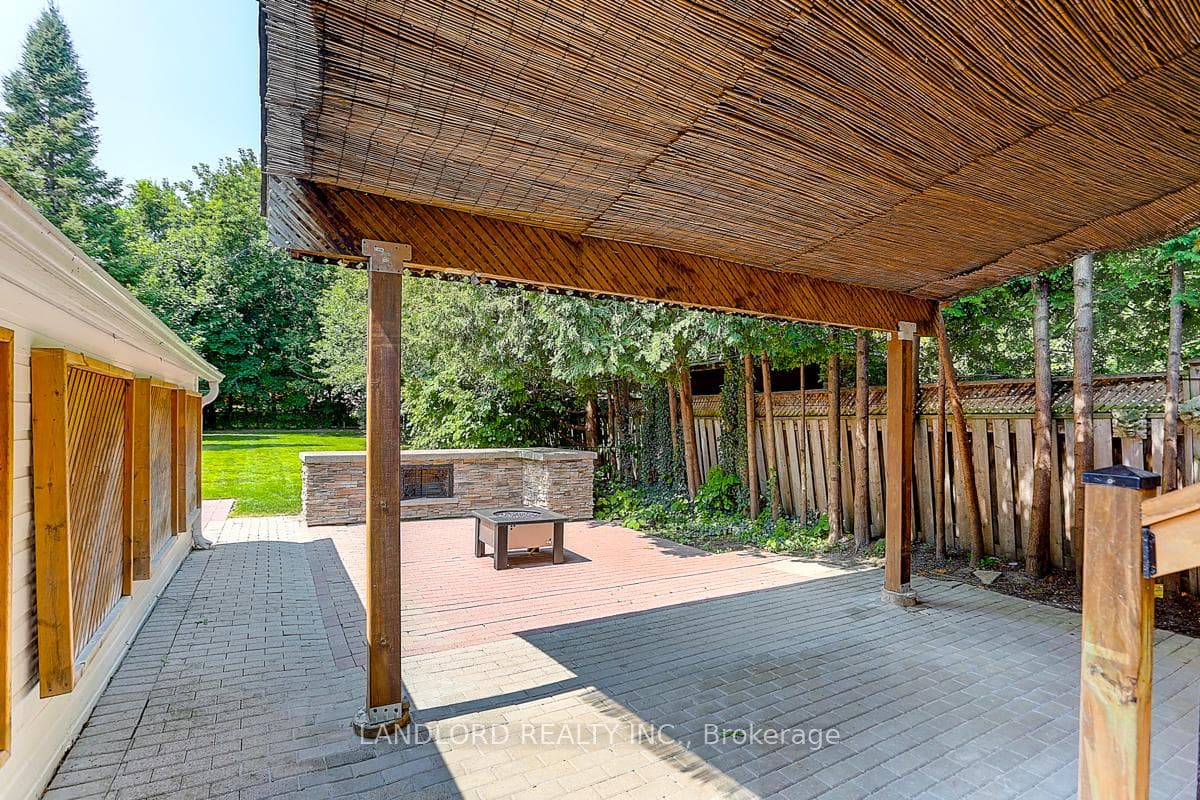 64 Shaver Avenue photo 35
